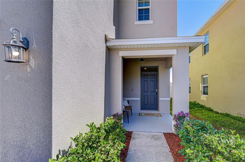Image 57 of property listing at 11019 LELAND GROVES DR, Riverview, FL 33579