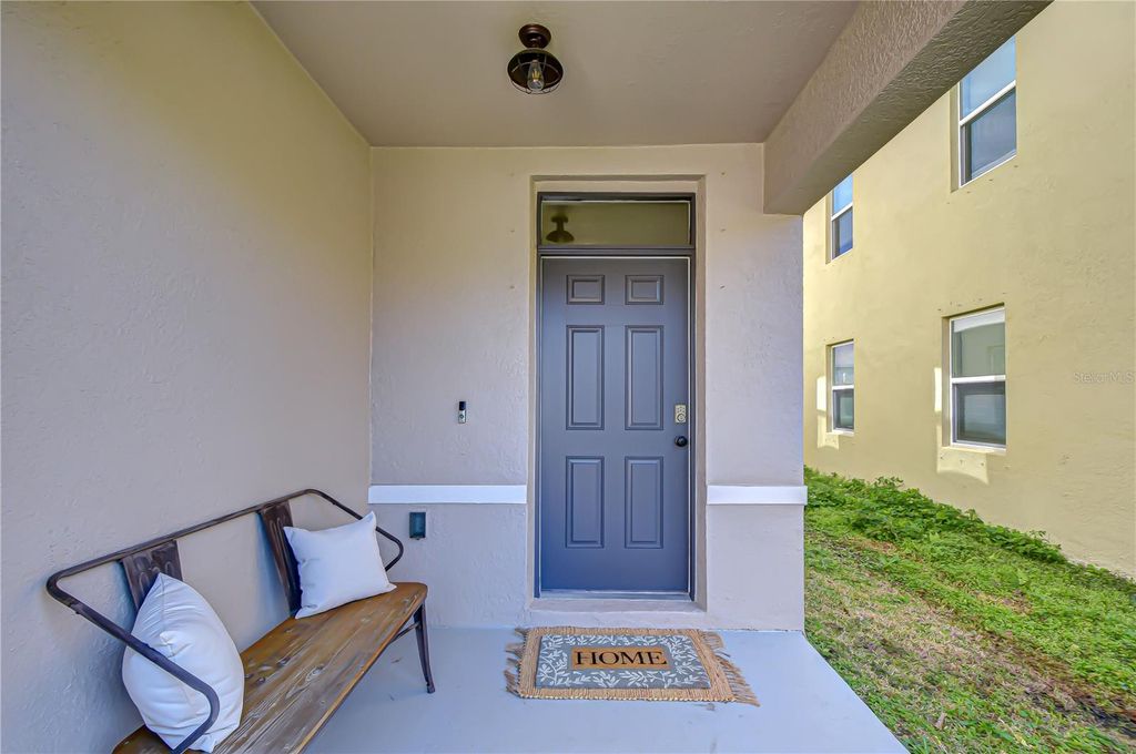 Image 58 of property listing at 11019 LELAND GROVES DR, Riverview, FL 33579