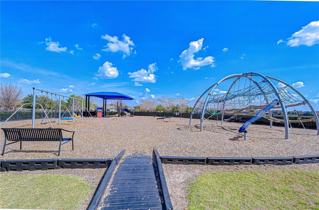 Image 72 of property listing at 11019 LELAND GROVES DR, Riverview, FL 33579