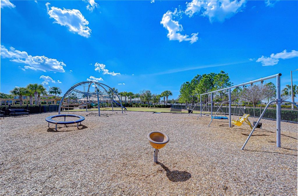 Image 75 of property listing at 11019 LELAND GROVES DR, Riverview, FL 33579