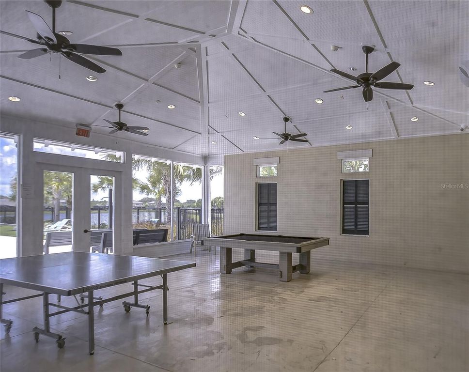 Image 77 of property listing at 11019 LELAND GROVES DR, Riverview, FL 33579