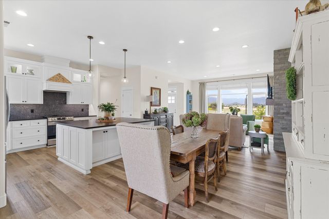 3811 Coal Mine Road, Medford, OR 97504