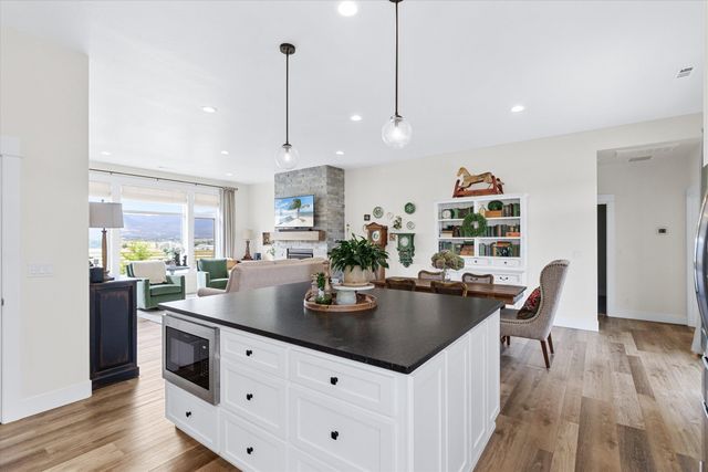 3811 Coal Mine Road, Medford, OR 97504