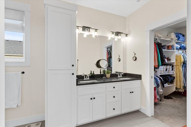 3811 Coal Mine Road, Medford, OR 97504