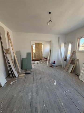 14474 Mapleridge Street, Detroit, MI 48205