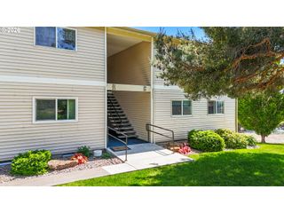 1900 Nw CARDEN Ave 22, Pendleton, OR 97801
