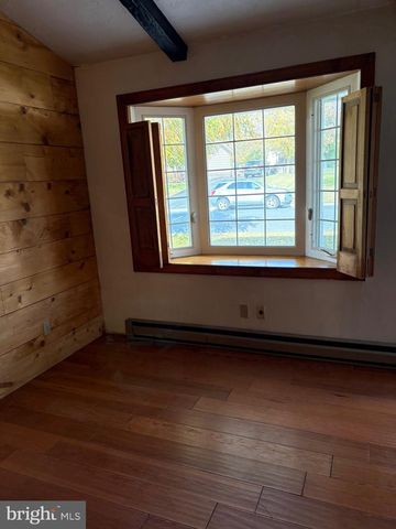 19 DIANA DR, New Oxford, PA 17350