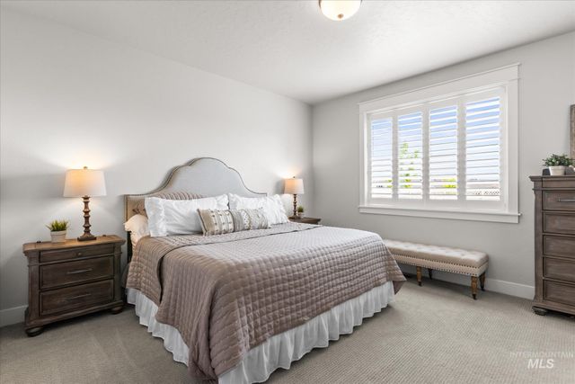 12656 S Farrara Way, Nampa, ID 83686