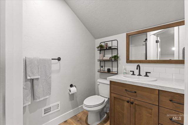 12656 S Farrara Way, Nampa, ID 83686