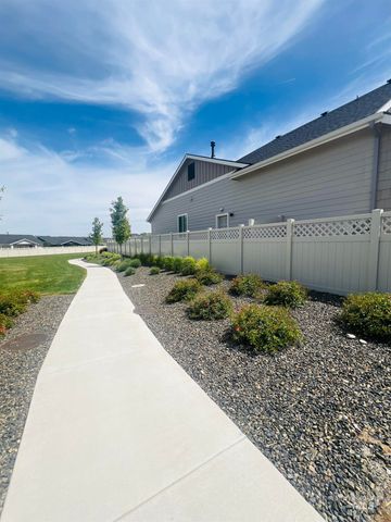 12656 S Farrara Way, Nampa, ID 83686