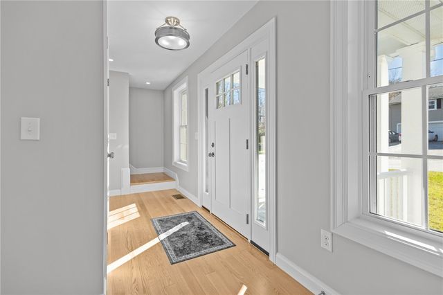 253 Central Street, Lincoln, RI 02865