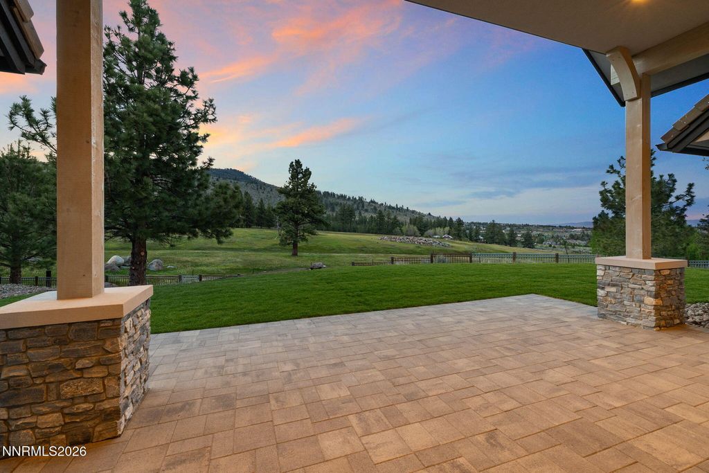 Image 4 of property listing at 5765 Florimont Court, Reno, NV 89511
