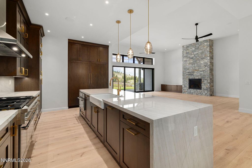 Image 8 of property listing at 5765 Florimont Court, Reno, NV 89511
