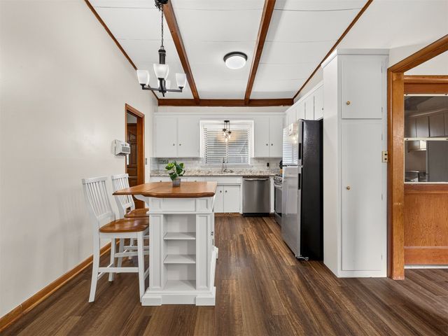 825 N Vancouver Avenue, Tulsa, OK 74127