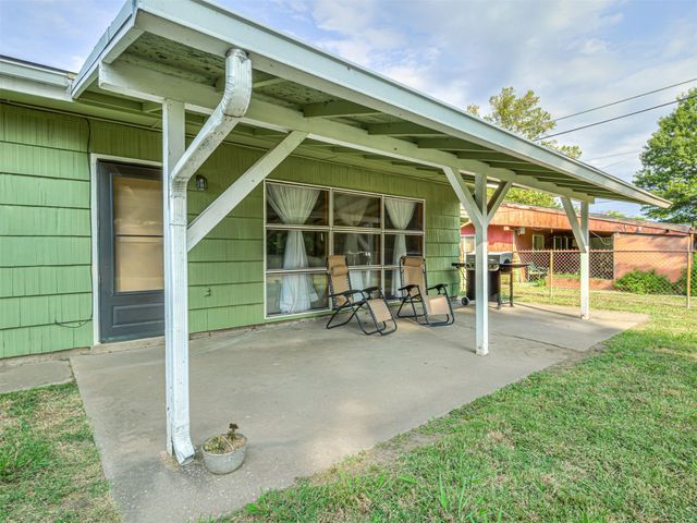 825 N Vancouver Avenue, Tulsa, OK 74127