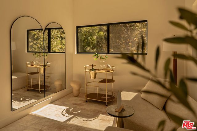 7802 Torreyson Drive, Los Angeles, CA 90046