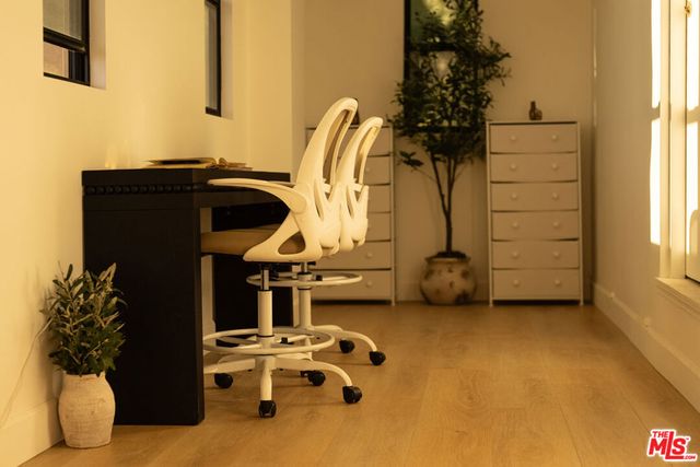 7802 Torreyson Drive, Los Angeles, CA 90046