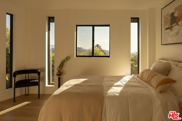 7802 Torreyson Drive, Los Angeles, CA 90046