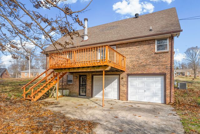 423 Warren Cir, Clarksville, TN 37040