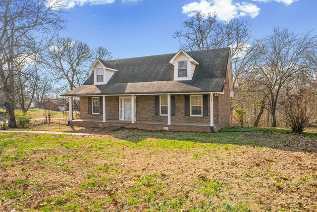 423 Warren Cir, Clarksville, TN 37040