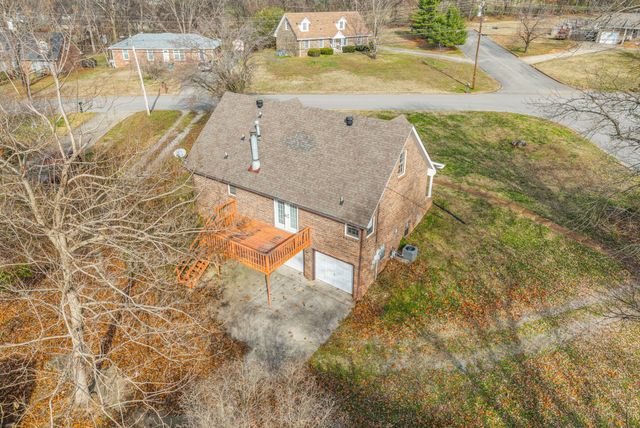 423 Warren Cir, Clarksville, TN 37040