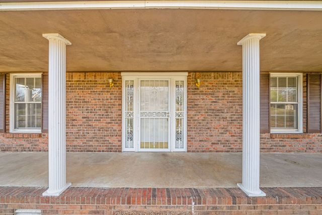 423 Warren Cir, Clarksville, TN 37040