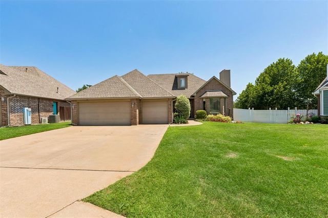2214 Cedar Pointe Circle, Edmond, OK 73003