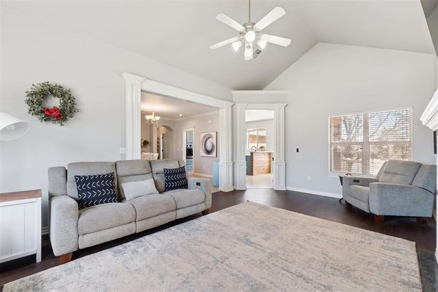 2214 Cedar Pointe Circle, Edmond, OK 73003