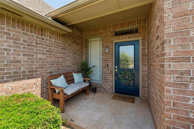 2214 Cedar Pointe Circle, Edmond, OK 73003