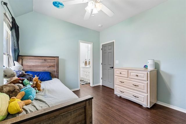 2214 Cedar Pointe Circle, Edmond, OK 73003