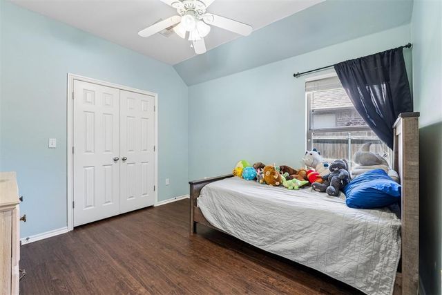 2214 Cedar Pointe Circle, Edmond, OK 73003