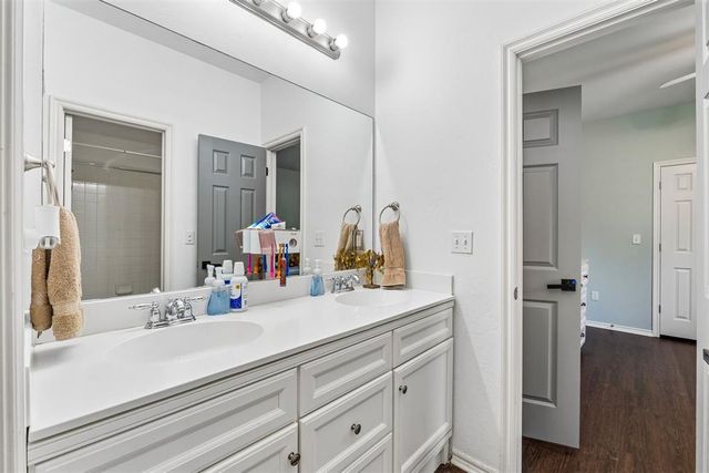 2214 Cedar Pointe Circle, Edmond, OK 73003