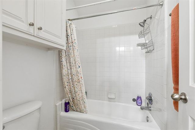 2214 Cedar Pointe Circle, Edmond, OK 73003