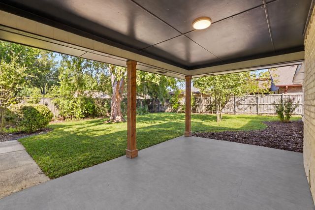 2815 Staffordshire Drive, Carrollton, TX 75007