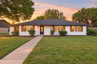 2815 Staffordshire Drive, Carrollton, TX 75007