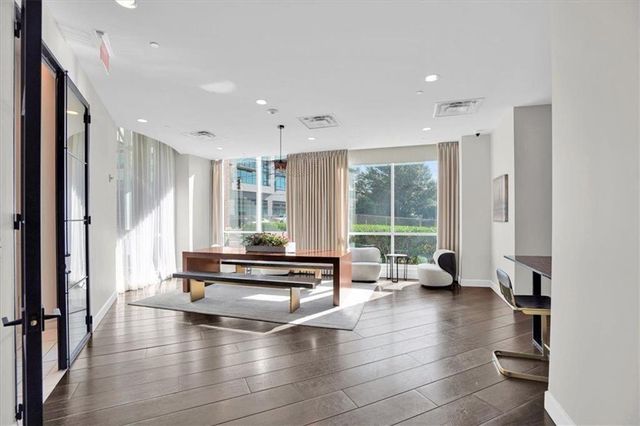 325 E Paces Ferry NE Road 1411, Atlanta, GA 30305