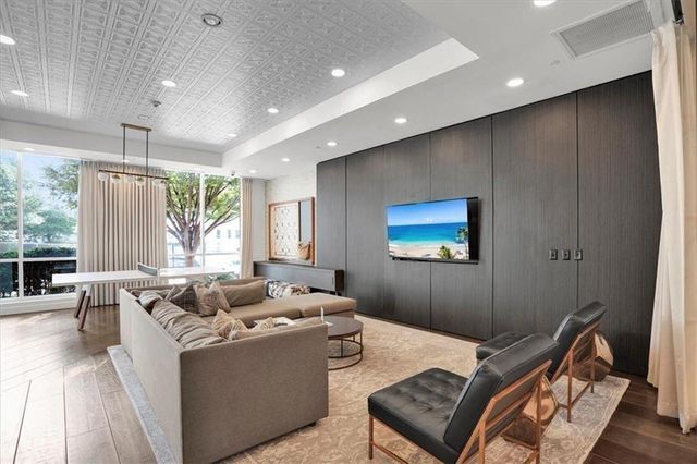 325 E Paces Ferry NE Road 1411, Atlanta, GA 30305