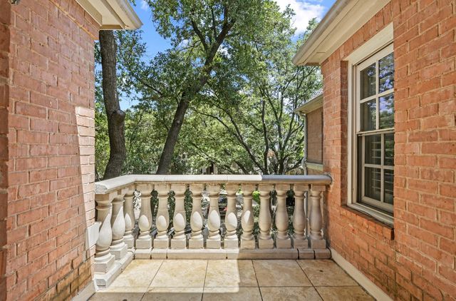 11911 Edgestone Road, Dallas, TX 75230