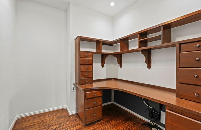 11911 Edgestone Road, Dallas, TX 75230