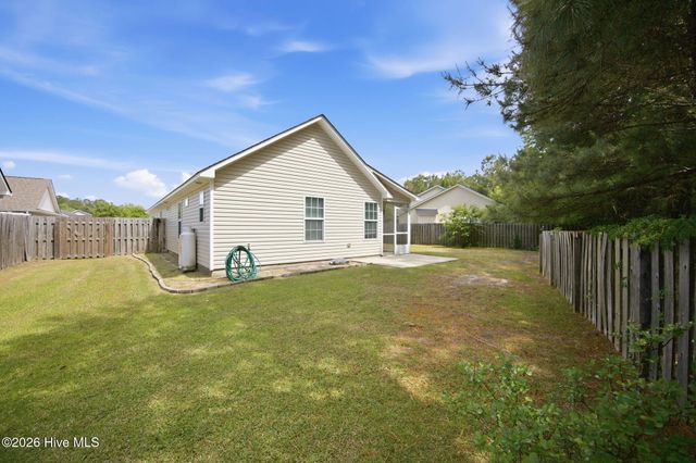 1708 Grant Circle, Leland, NC 28451