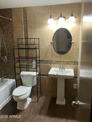 7613 W Devonshire Avenue, Phoenix, AZ 85033