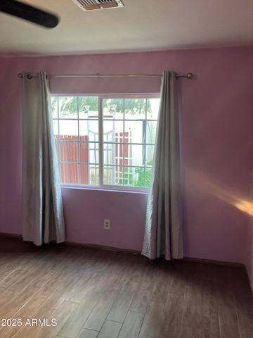 7613 W Devonshire Avenue, Phoenix, AZ 85033