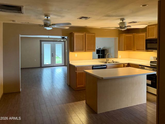 7613 W Devonshire Avenue, Phoenix, AZ 85033