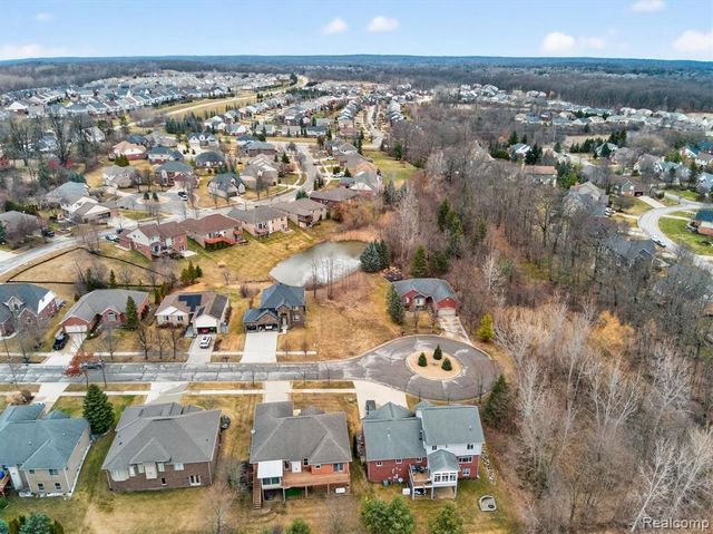 3633 Thornwood Drive, Auburn Hills, MI 48326