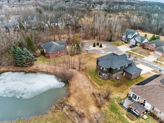 3633 Thornwood Drive, Auburn Hills, MI 48326