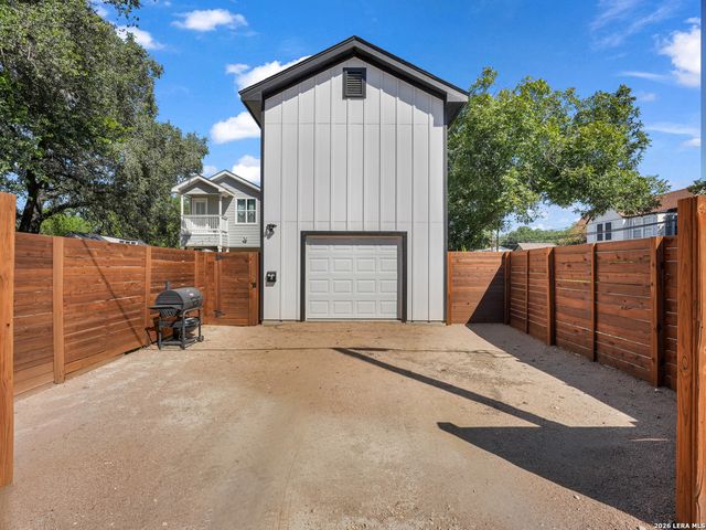 754 DELMAR ST, San Antonio, TX 78210