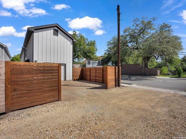 754 DELMAR ST, San Antonio, TX 78210