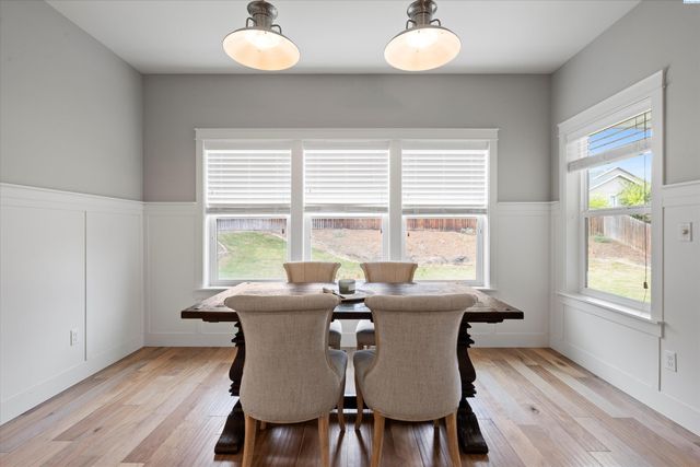 3629 Nottingham Dr, Richland, WA 99352