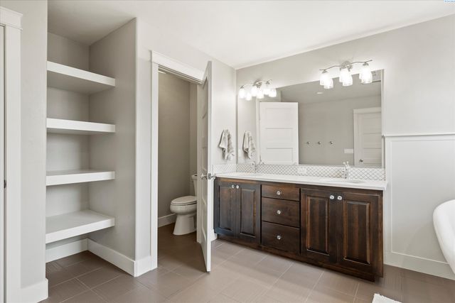 3629 Nottingham Dr, Richland, WA 99352