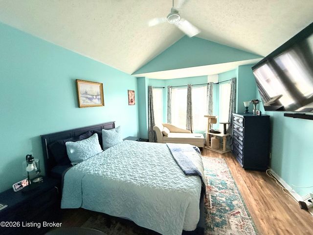 13533 Pinnacle Gardens Cir, Louisville, KY 40245
